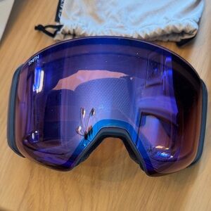 Smith 4D MAG ChromaPop (Navy / Black) Goggles